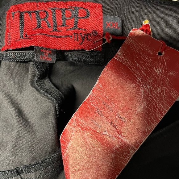 Tripp NYC mini skirt pleated black skull safety pink NWT xxl vintage goth punk - Picture 3 of 7